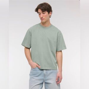 🌟NWT🌟Abercrombie & Fitch Premium Heavyweight Cropped Tee